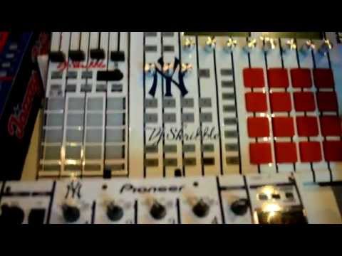 2012 Atlantic City DJ Expo - PimpMyTurntables.com DJ Booth (Technics 1200 Turntables, Mixers, F1)