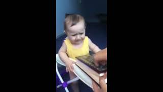 Even a Baby recognize that the Quran is the word of God Watch !!