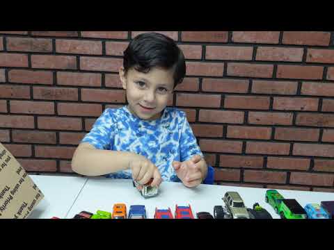 Wali Playing with Road Bandit HW Metro Bus Hot Wheels Toys for kids Video