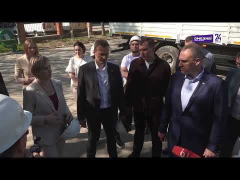 Дороги, ремонт театра, парки. Губернатор Югры работал в Сургуте