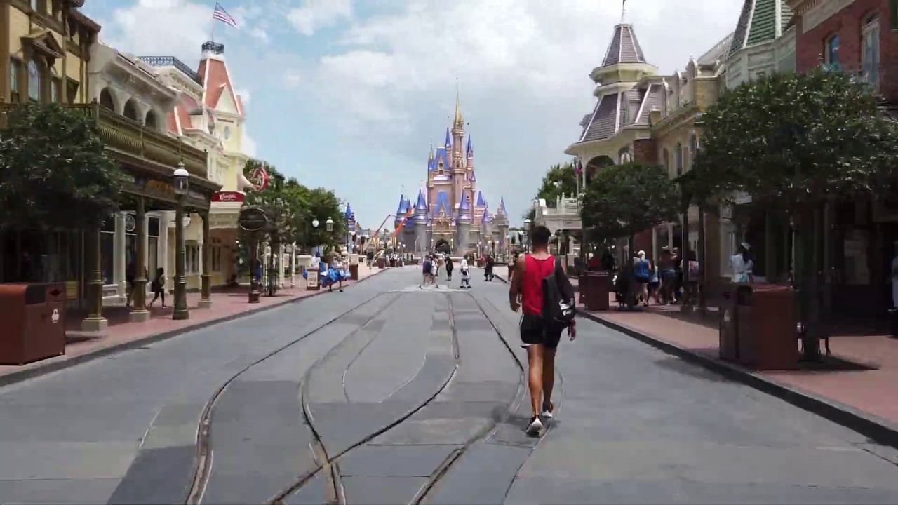 Magic Kingdom Main Street U.S.A. in 10 seconds