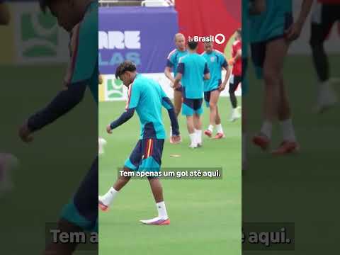 França e Espanha se enfrentam no primeiro jogo de semifinal do Mundial, nesta terça (14), às 16h