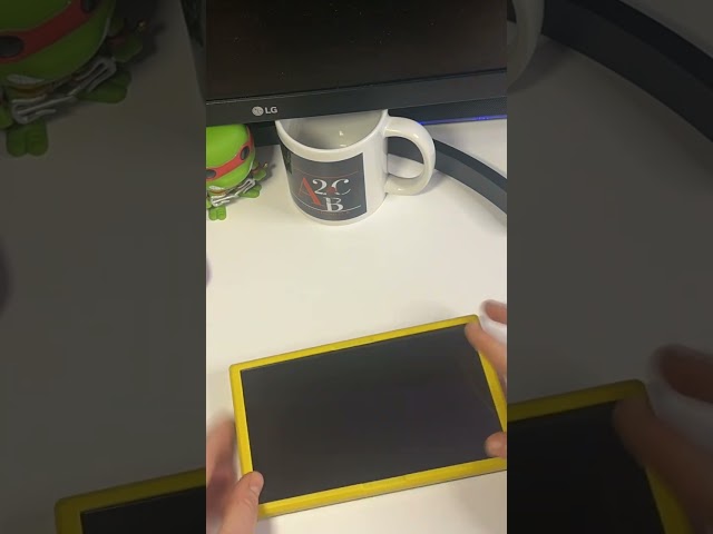 Vídeo relacionado con ivoler Funda para Nintendo Switch/Switch OLED, Fundas Protectora Dura de Lujo para Interruptor portátil- Azul/Rojo