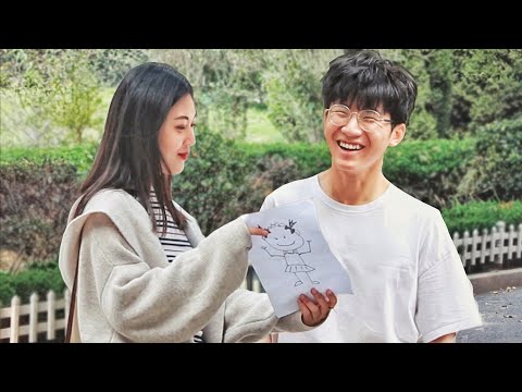 美女在街頭尋人，看到這個人的照片時，大家都崩潰了！