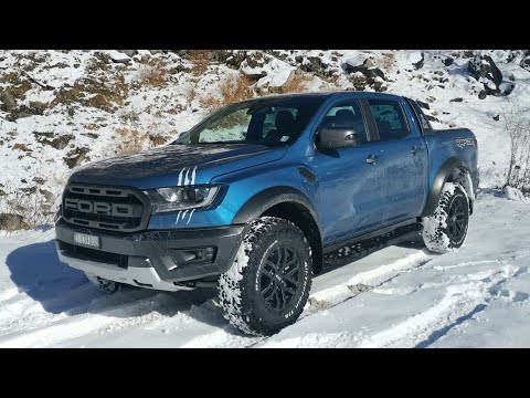 Ranger Raptor vs Toyota Yaris GR 4WD Drift-snow / Drift-Neve