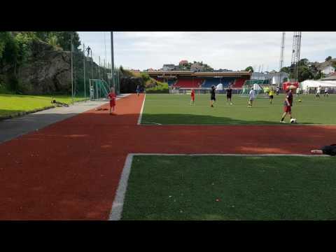 G3 varmer opp før første kamp - Sør Cup