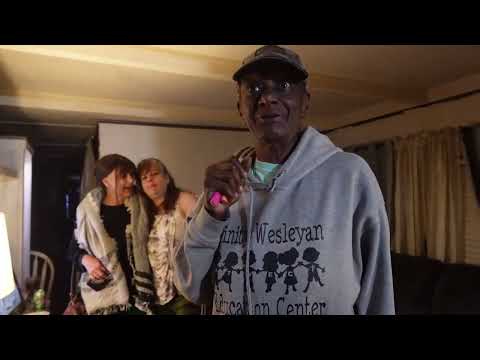 KD threw the trap house party of 2026