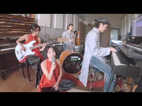Mỹ Anh - "Khúc Giao Mùa" (Cover) ft. Duông | Bedroom Session EP 06