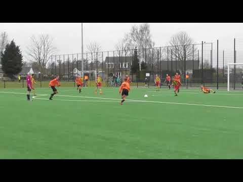 10.3.2018 VV De Meern JO17-2  - Focus  '07 JO17-1 com 1-3 Goede redding keeper Focus op schot Milosz