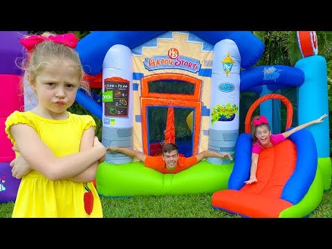 Nastya invited friends to the Playdate