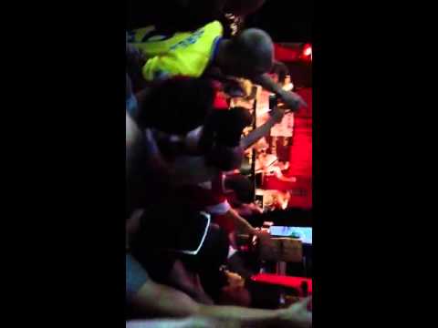 Arsenal-Tottenham 1/9-2013 Gunners Pub, Away Boyz, nananana Giroud