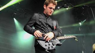 Something To Say - Live at Oxegen 2010 (iPhone guitar solo)