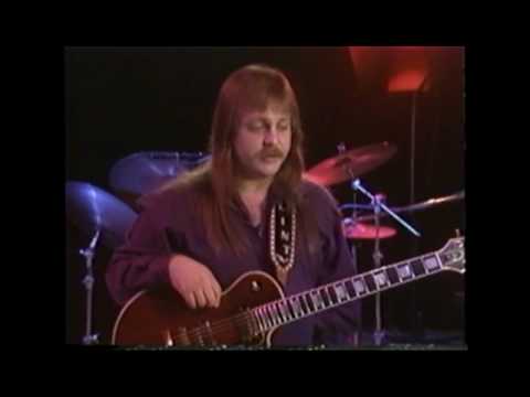 Clint Strong – “Right or Wrong” (Extended Version)