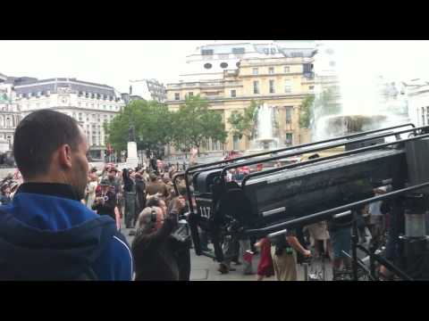 Captain America being Filmed in Trafalgar Square 22-08-2010