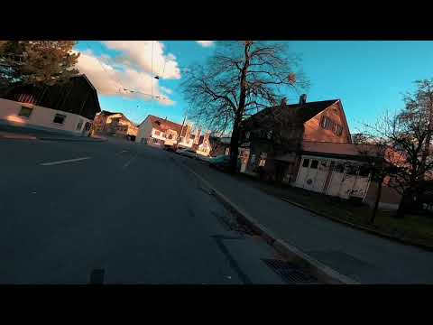 Radfahren durch die Stadtrand Winterthur in Wülflingen