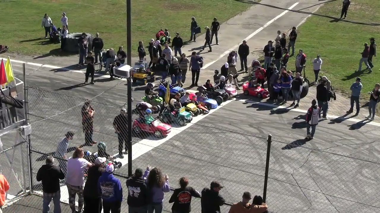 Star Speedway Howler Power Wheels Race Highlights