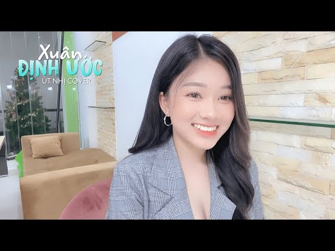 Thể hiện bởi Út Nhị