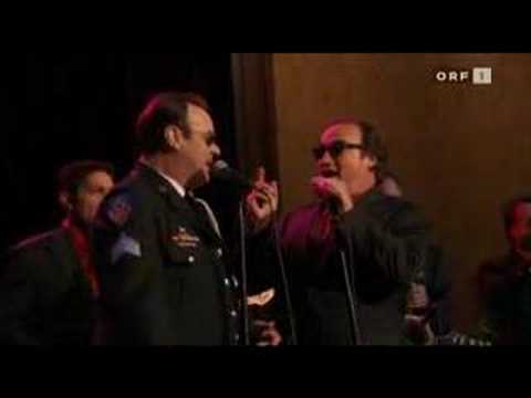 Dan Aykroyd & James Belushi in "Immer wieder Jim"