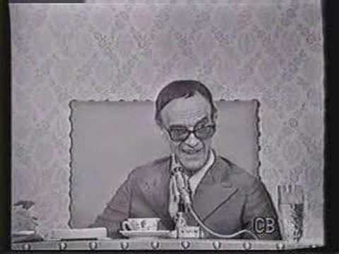 Chico Xavier - Pinga Fogo 1971 - Parte 6/10 - Água na Lua: Chico já sabia