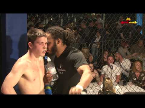 Macca White VS Ben Hodgson