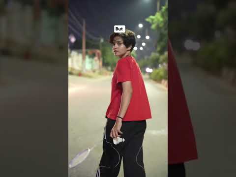 Playing badminton in streetlight 🎀