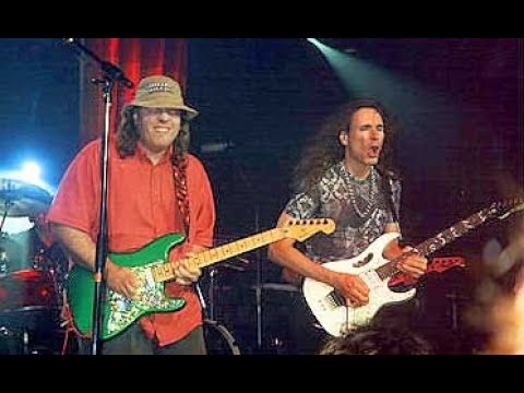 Dweezil Zappa, Steve Vai, Mike Keneally - 1991 - Dirty Love.