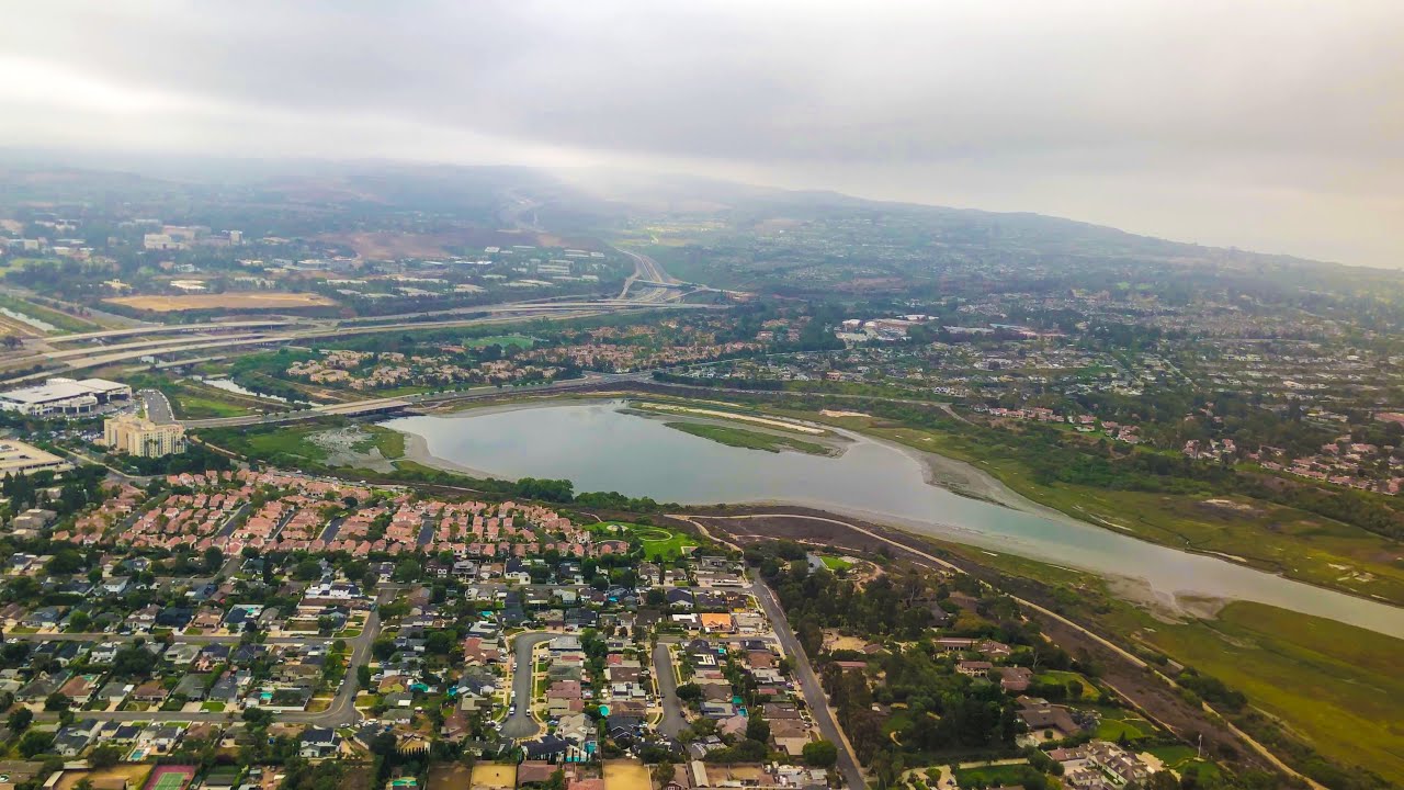 United 2067 SNA-IAH takeoff John Wayne Santa Ana Orange County Houston Texas Boeing 737-900 N35236
