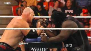 WWE Raw: Kane vs. Mark Henry - Arm Wrestling Contest