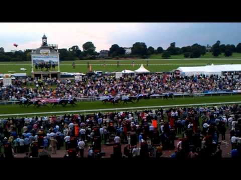 EBOR Festival at York Races 19th August 2011 (7).3gp