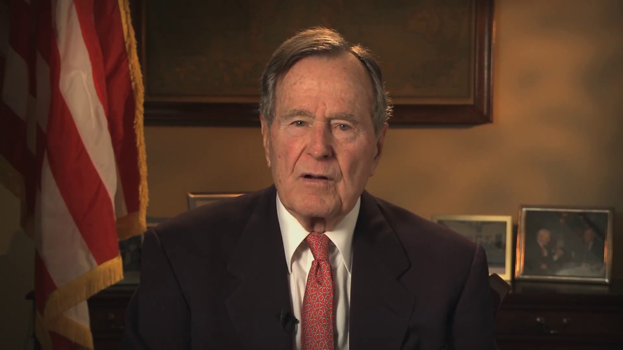 President George H.W. Bush '42 Accepts the Andover Alumni Award of Distinction