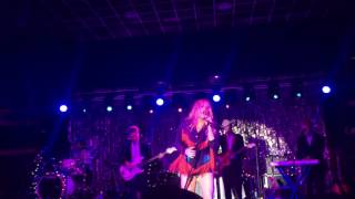 Kesha - Till The World Ends LIVE 10/27/16