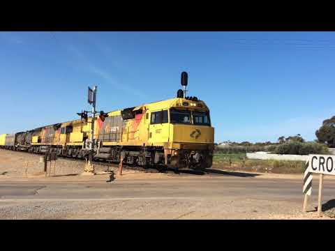 Aurizon 6MP1 6027 6029 pass Two wells on 2017
