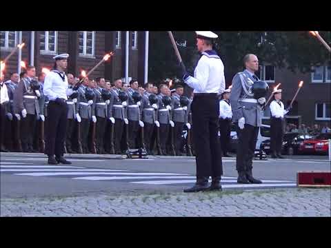 Helm ab zum Gebet - Großer Zapfenstreich 150 Wilhelmshaven