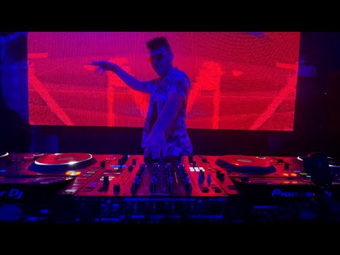 Nathan Fraze - LIVE- tech house DJ set at Gilt Nightclub - Noizu, Club Soda, Hardwell