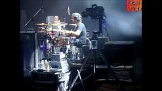 26 - (Titãs 30 Anos) - Mario Fabre tocando "To Cansado" (imagens do palco)