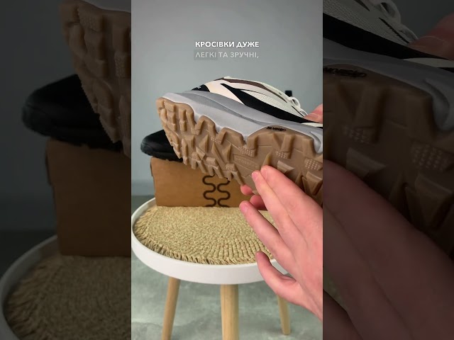 Чоботи жіночі шкіряні байка хутро 592641 Чорний Кросівки чоловічі 588198 Молочні коричневі 