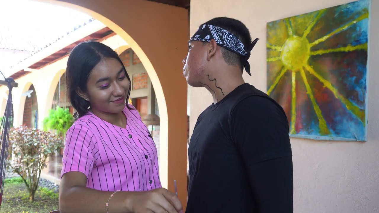 Obra teatral "Escazú" por el Grupo de Teatro Los Almendros de El Salvador.