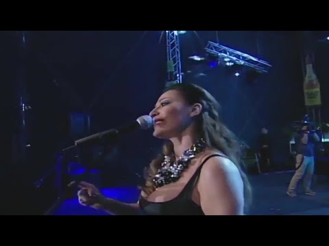 Ceca - Vazduh koji disem - (LIVE) - Tamburica fest - (Tv Rts 2014)