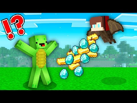JJ Pranked Mikey With a Metamorph Mod in Minecraft - Maizen Challenge