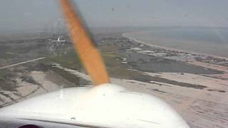 preview picture of video 'Jabiru landing & circuit, Lydd EGMD.'