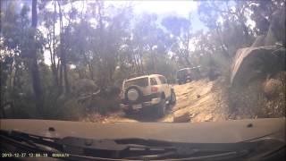 preview picture of video 'FJ Cruisers Rock Climbing at Powerline Track Mundaring - FJCC WA Chapter'