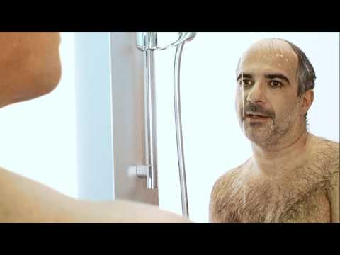 Niavarani und Gernot unter der Dusche erwischt!