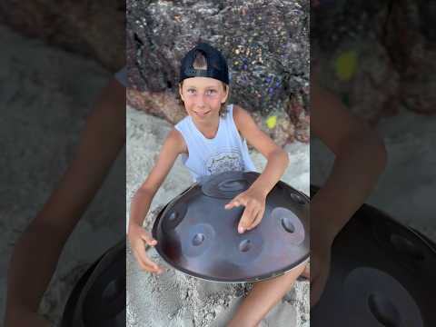 Sun, sea, sand and Handpans! Do what you love! #dowhatyoulove #handpan #music #beach #beats #foryou