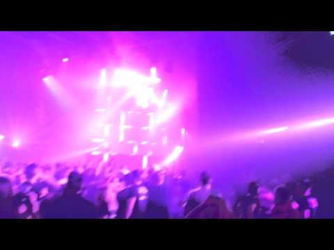 A State of Trance 750 Utrecht - Jordan Suckley - Tiesto - Suburban Train (Jordan Suckley Remix)