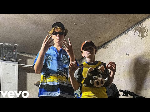 Lil Touchelefond - Petit Beurre (clip officiel)