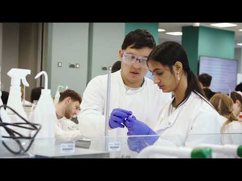 Exploring the World of Biochemistry at the ڹϳ play video