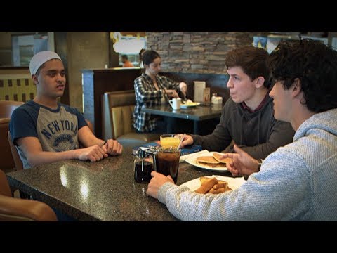 あなたならどうする？同僚にいじめられたイスラム教のティーン｜あなたならどうする？| WWYD (What Would You Do: Muslim Teen Bullied By Peers | What Would You Do? | WWYD)