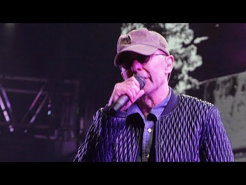 Ceremonia durante la tormenta (Indio Solari en Tandil, 12-03-2016) HD / CC