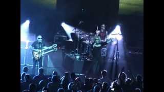 CHICKENFOOT &quot;Something Going Wrong&quot; Live 5-12-2012