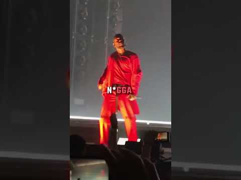 INSANE CROWD SINGS M.A.A.D CITY 😳🔥
